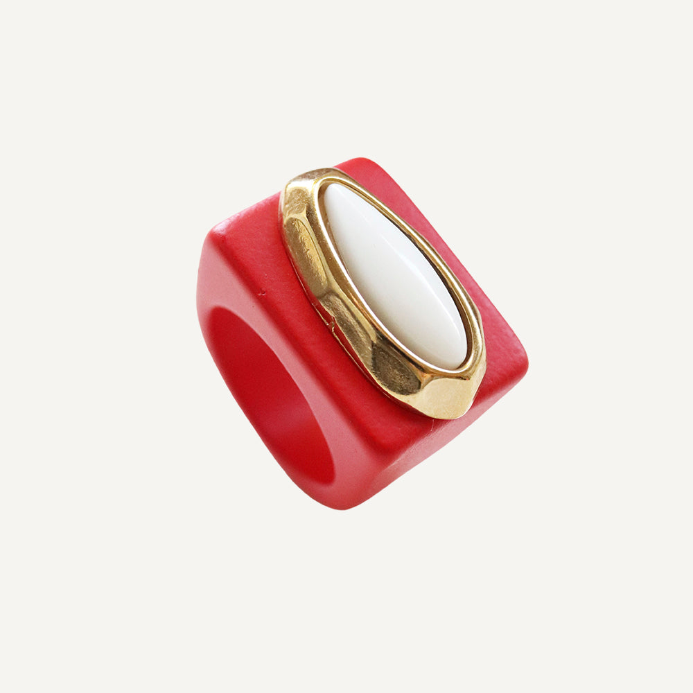 Anillos grandes mujer rojo con Porcelana Blanca