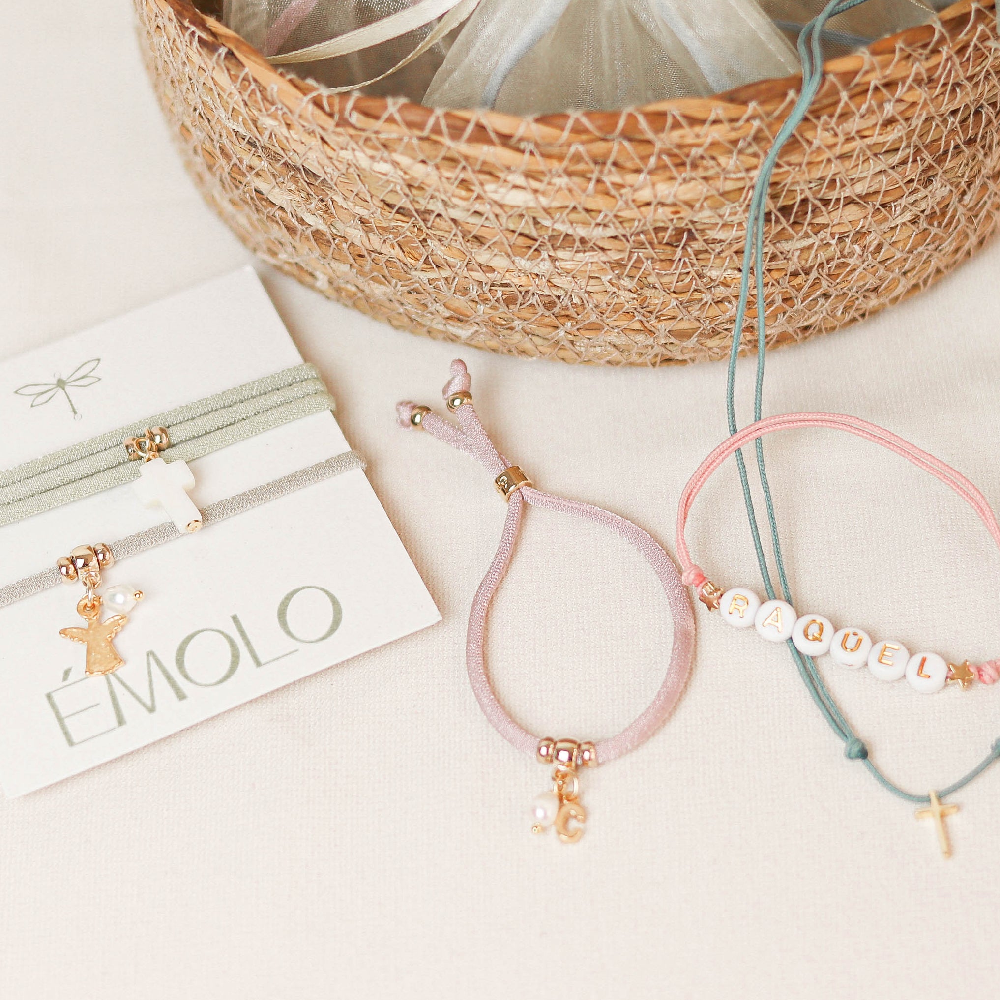 COMMUNIONS – EMOLO