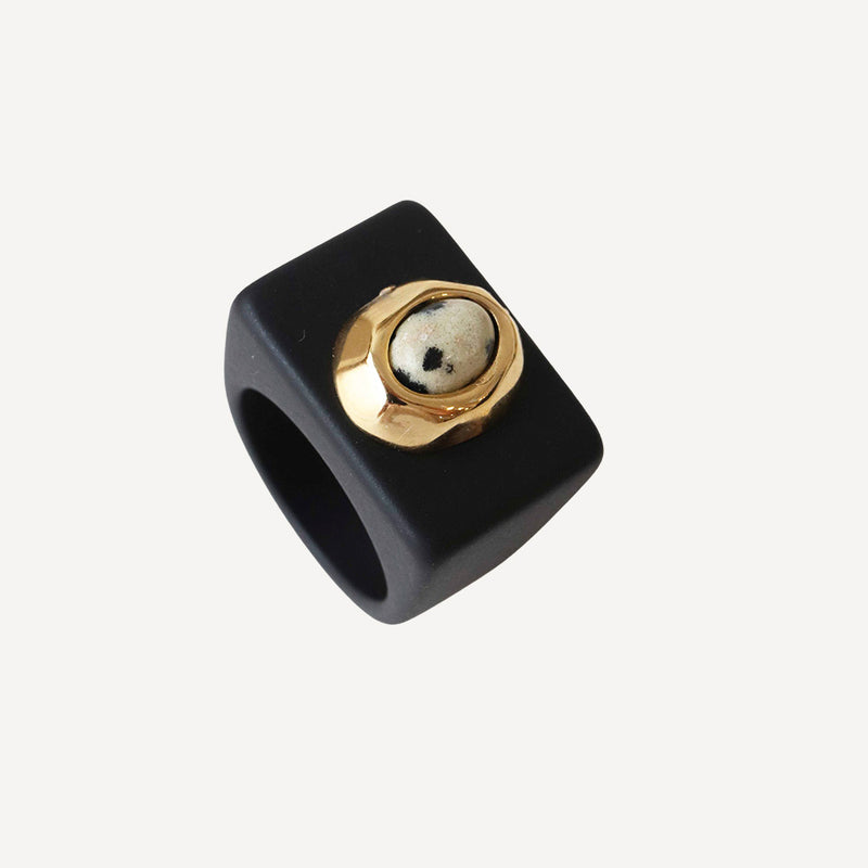 Bague femme noire avec labradorite