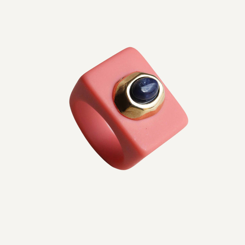 Anillo mujer coral con piedra natural sodalita