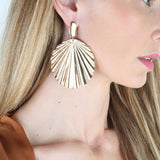 BRIOSA Shell Earrings